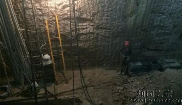 高層住宅地下被掏空，承重柱被破壞通過加固能修復嗎?